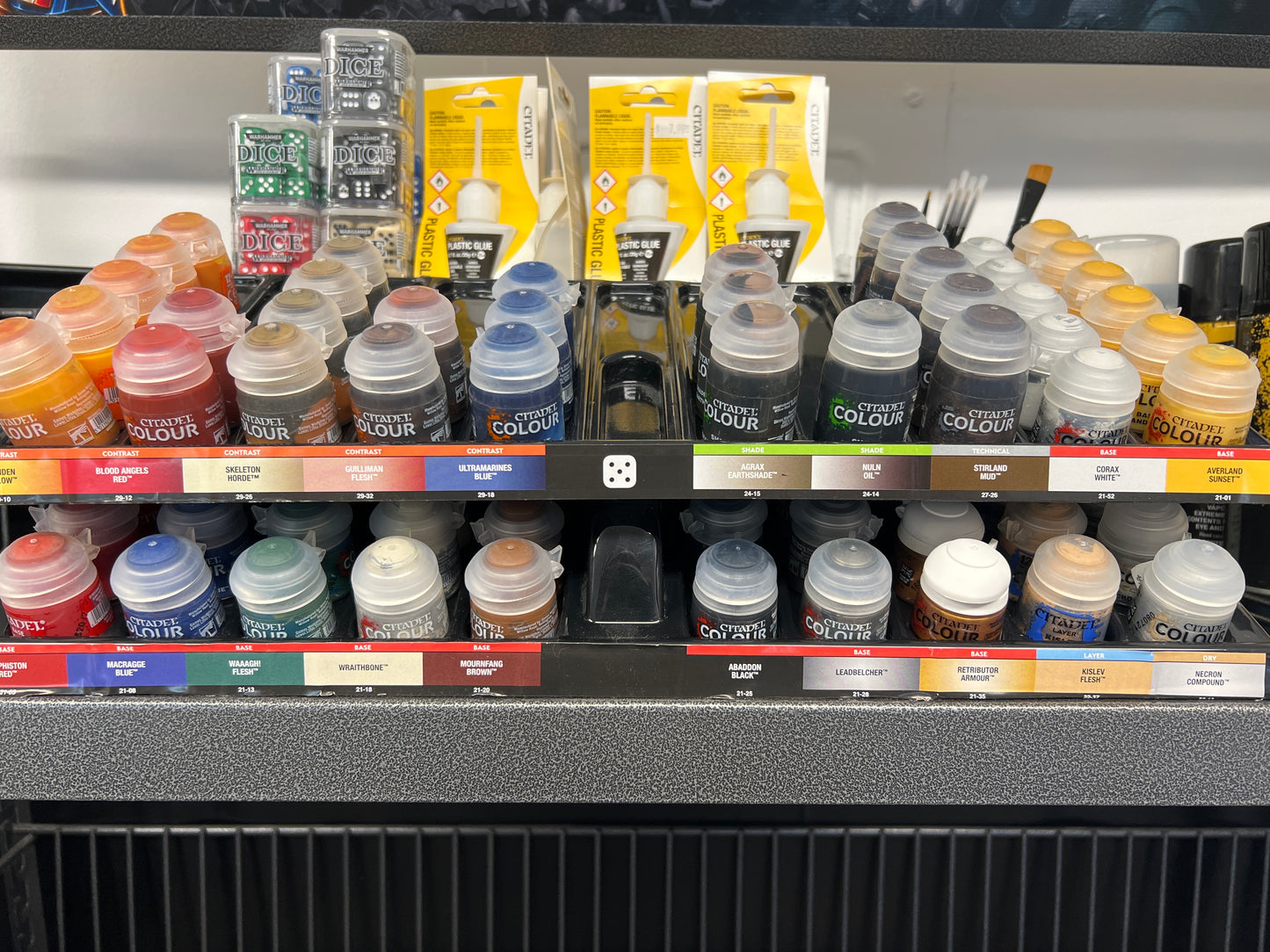 Warhammer Miniature Paint