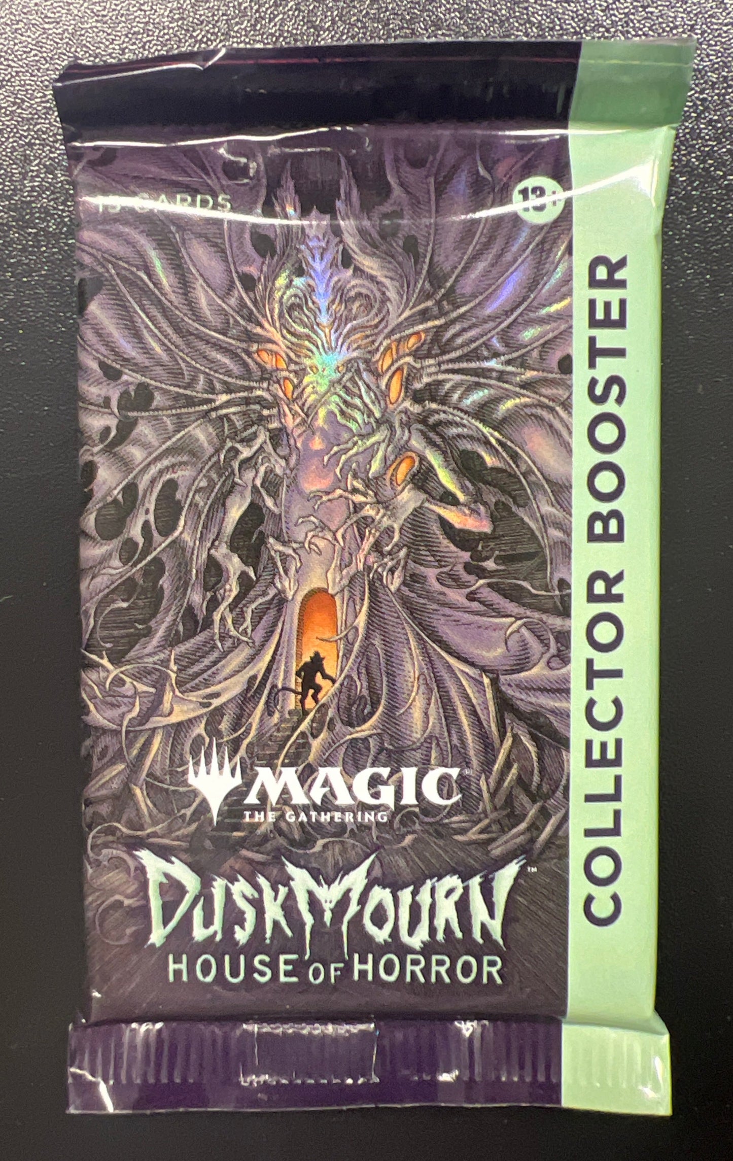 Duskmourn Collector Booster Pack